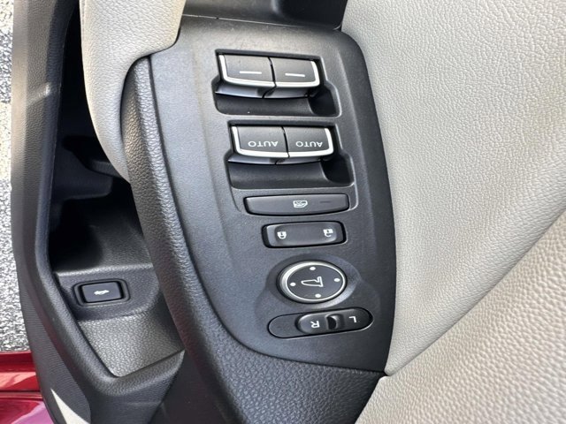 Used 2018 Honda Accord EX image 8