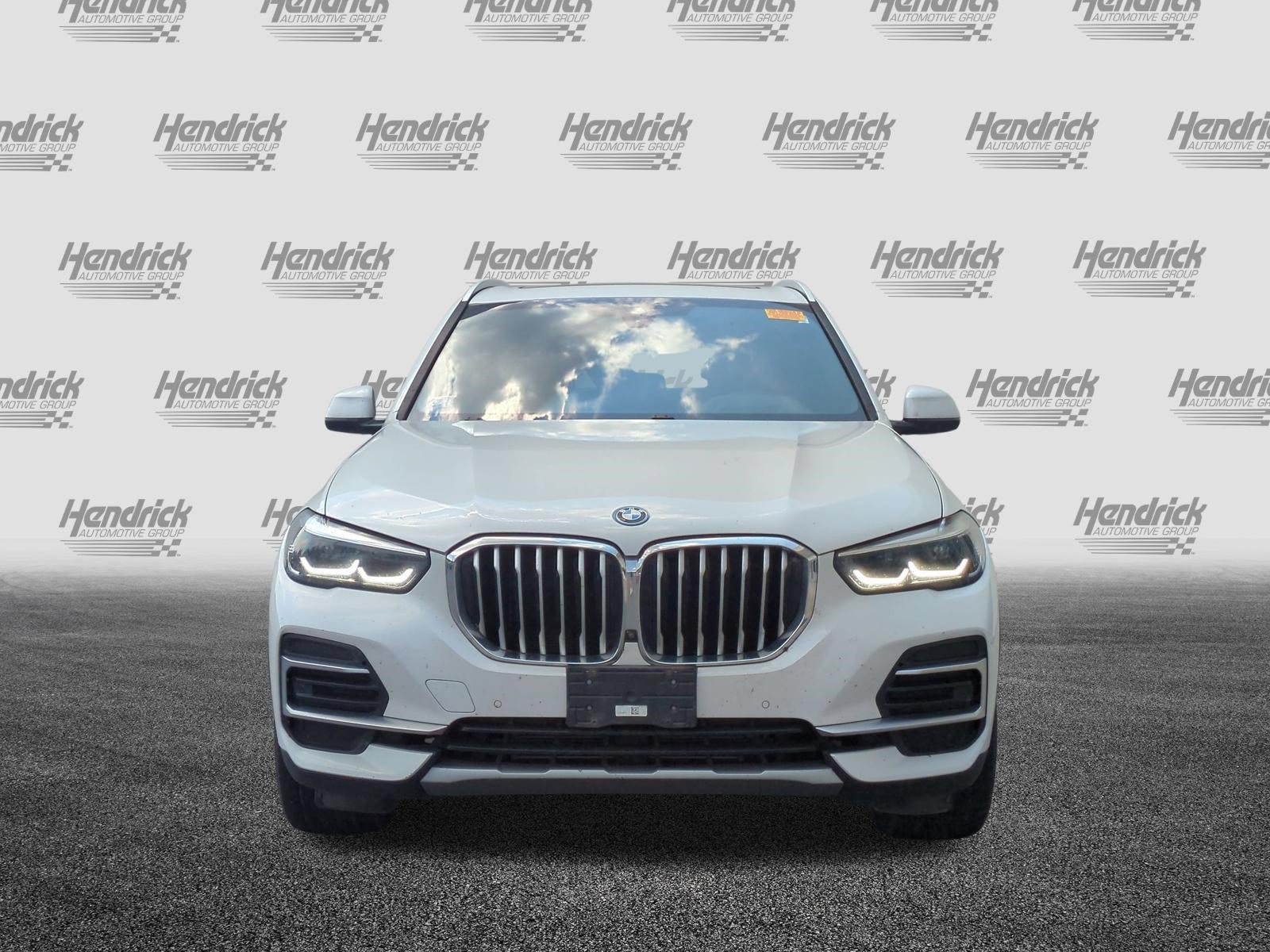 Used 2022 BMW X5 xDrive45e w/ Climate Comfort Package AWD/4WD image 3