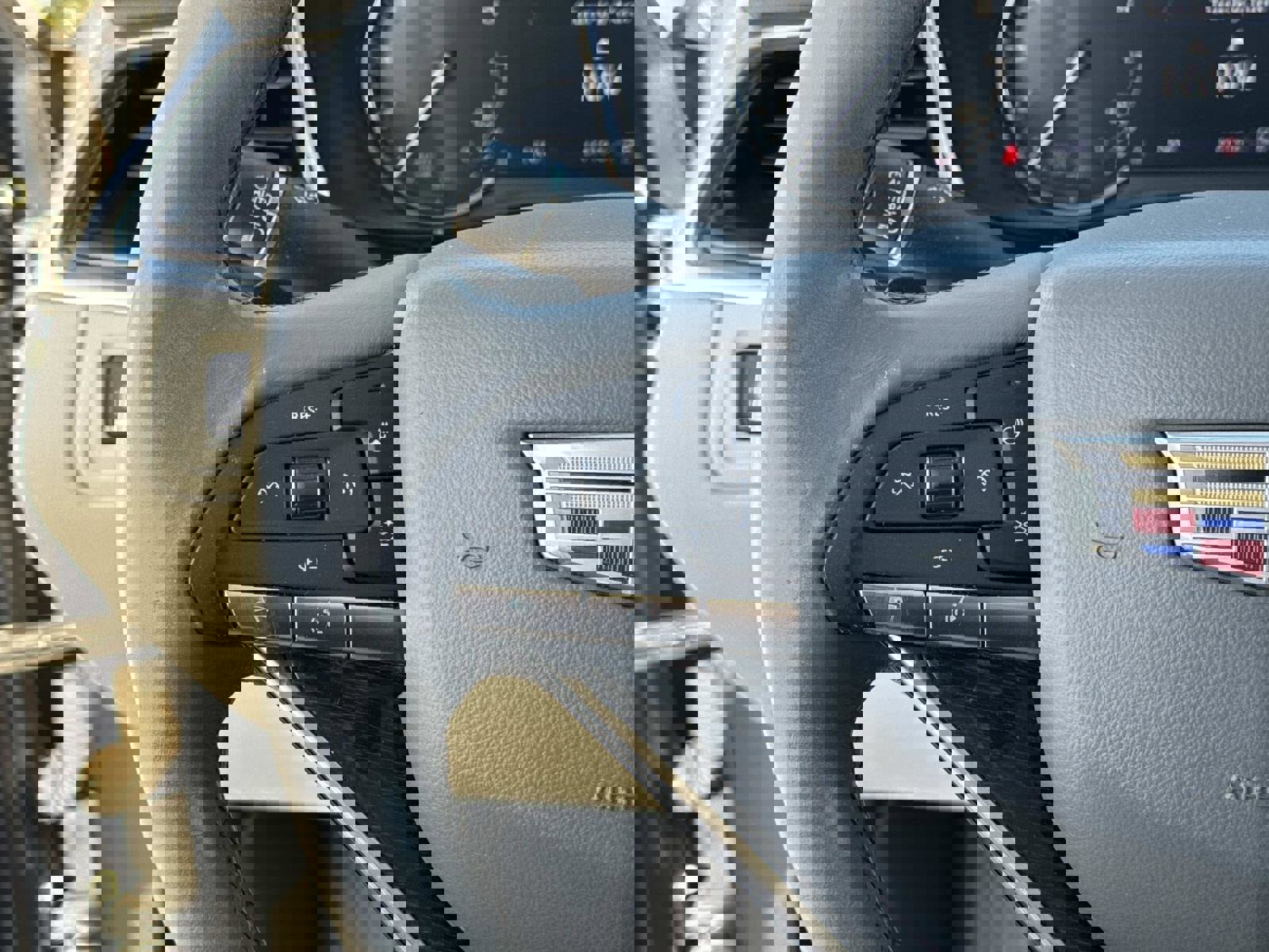 Used 2021 Cadillac XT6 Premium Luxury image 33