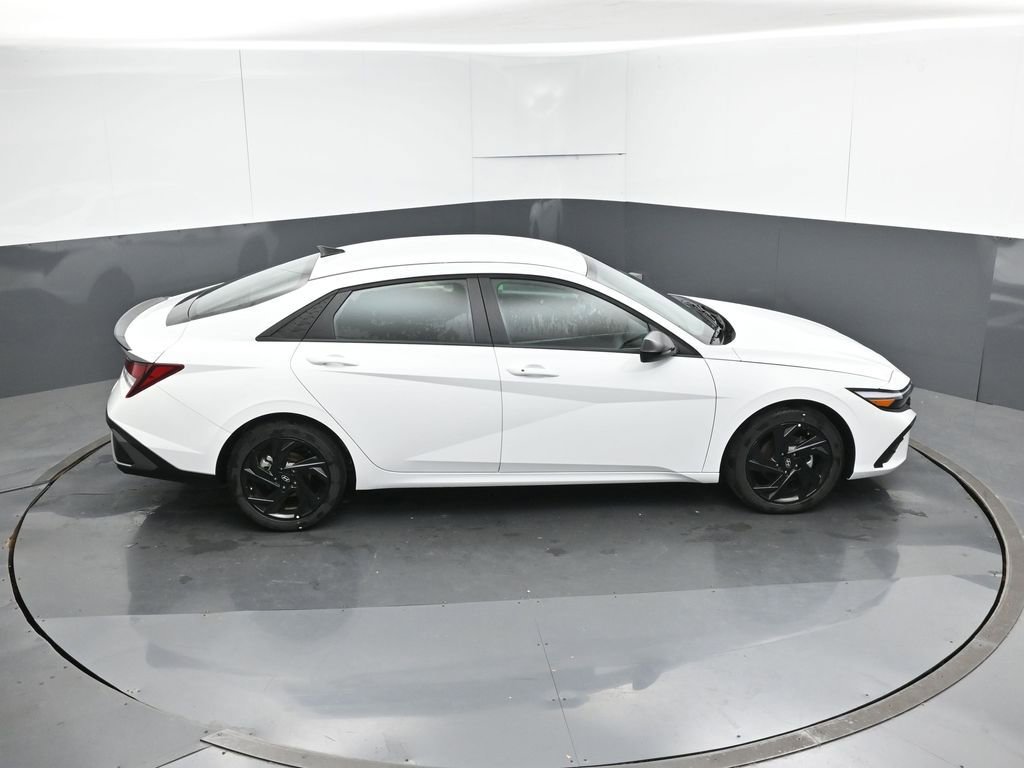 New 2026 Hyundai Elantra Sport FWD image 22