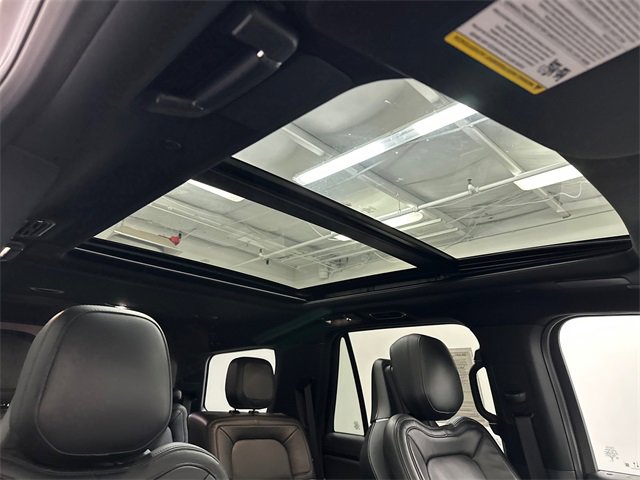 Used 2024 Lincoln Navigator Reserve image 15