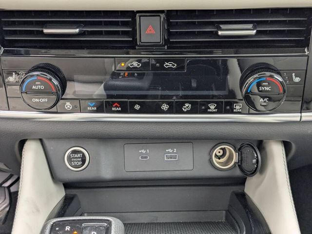Used 2023 Nissan Rogue SL w/ SL Premium Package FWD image 17