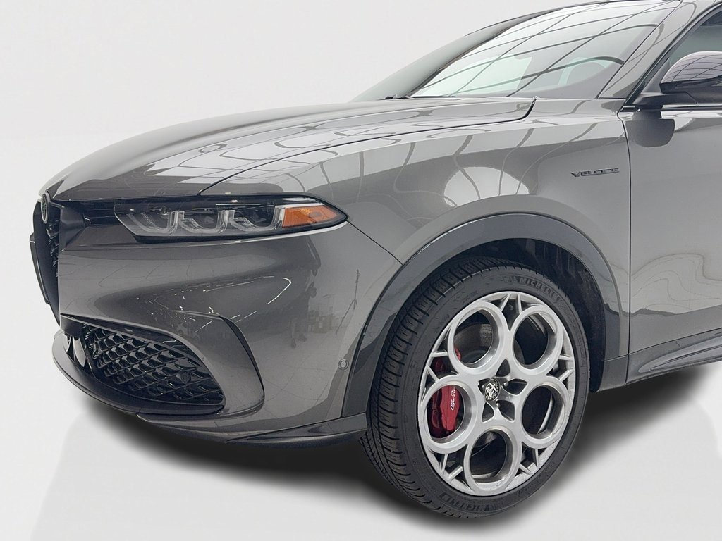New 2024 Alfa Romeo Tonale Veloce image 6
