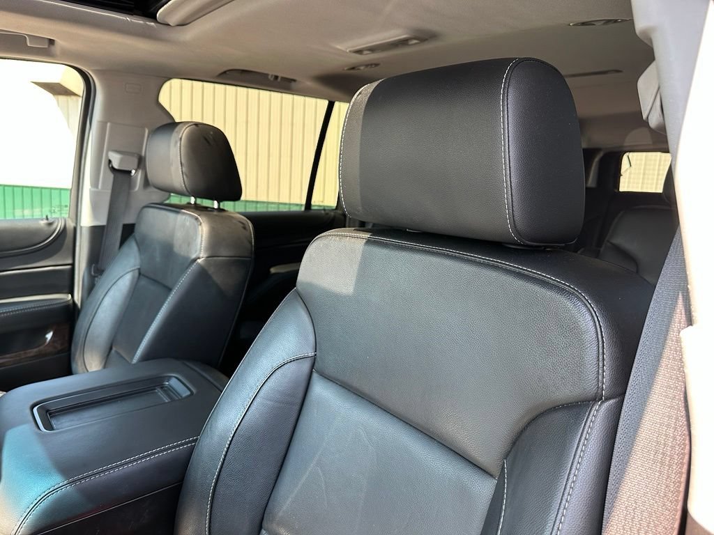 Used 2018 Chevrolet Suburban LT AWD/4WD image 3