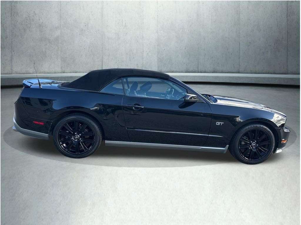Used 2010 Ford Mustang GT Premium image 8