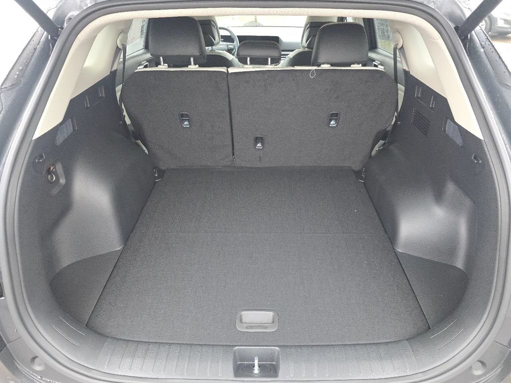 New 2026 Kia Sportage EX FWD image 17