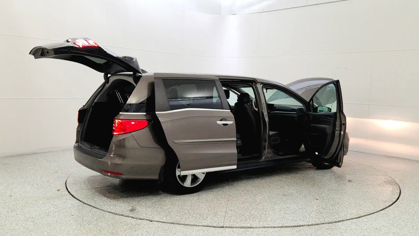 Used 2020 Honda Odyssey EX-L image 12