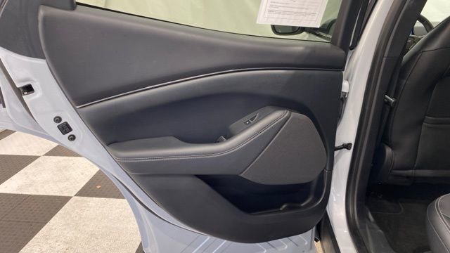 Used 2021 Ford Mustang Mach-E Select image 17