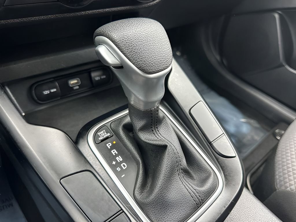 Used 2024 Kia Soul LX w/ Option Group 015 FWD image 15