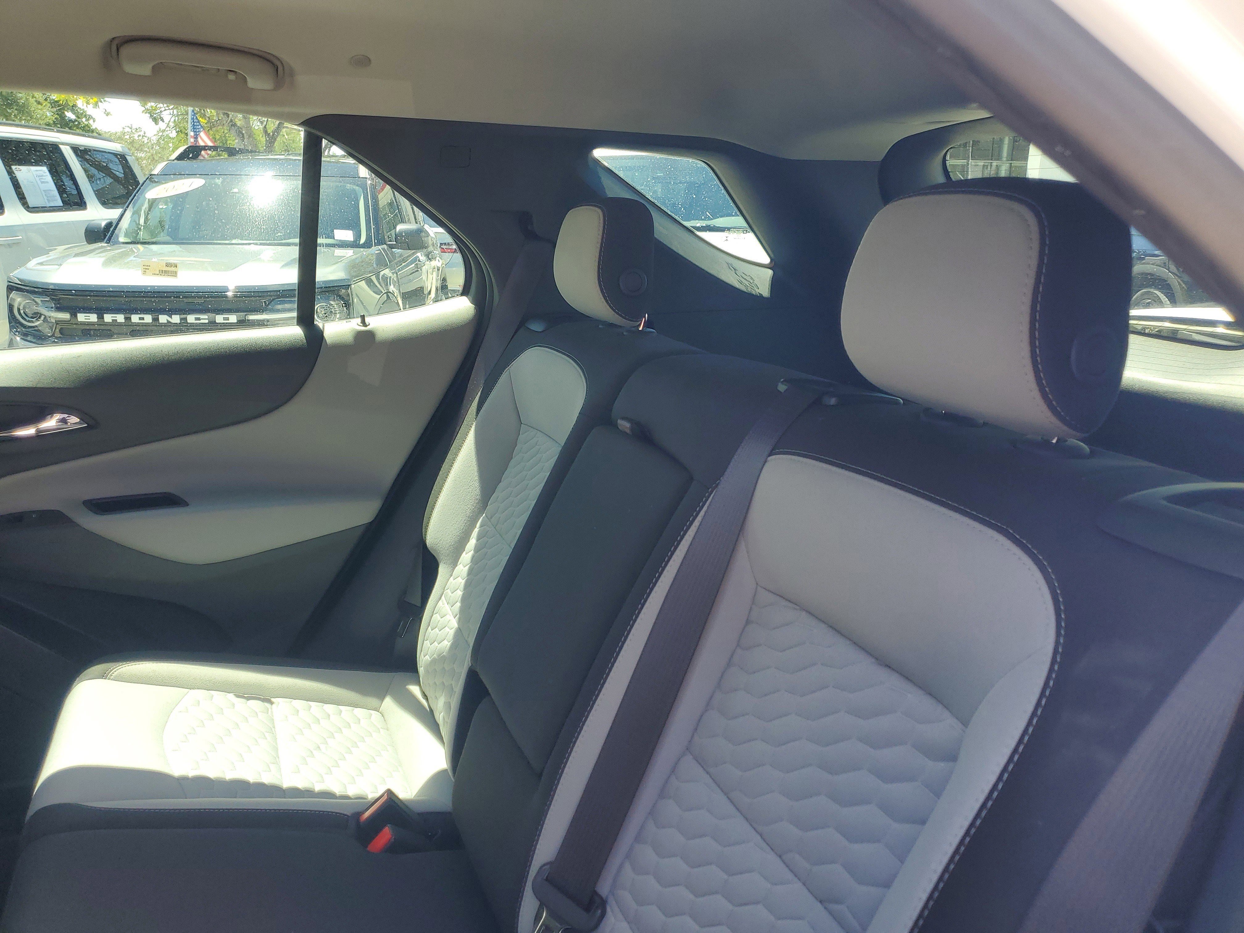 Used 2020 Chevrolet Equinox LS FWD image 13