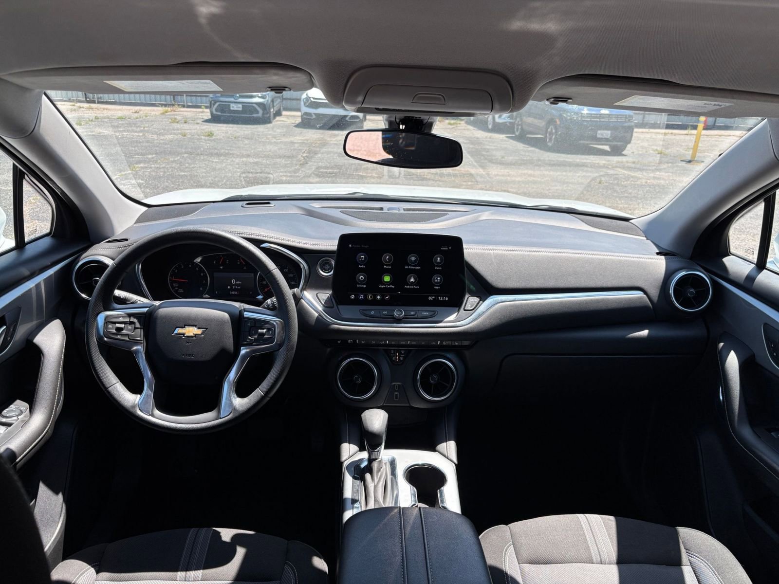 Used 2025 Chevrolet Blazer LT FWD image 34