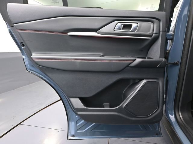 Used 2025 Ford Explorer ST image 37