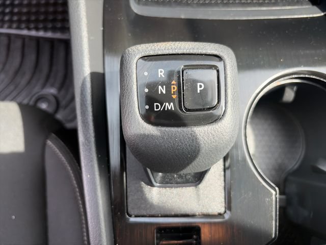 Used 2024 Nissan Rogue S AWD/4WD image 34