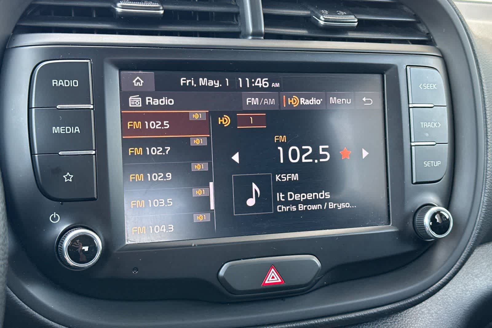 Used 2023 Kia Soul LX w/ Option Group 015 FWD image 19