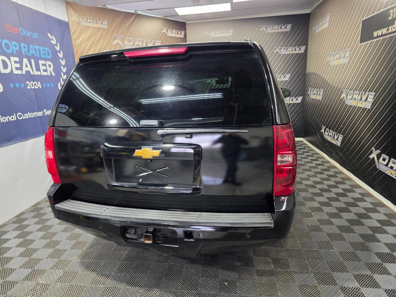 Used 2014 Chevrolet Suburban LT image 15