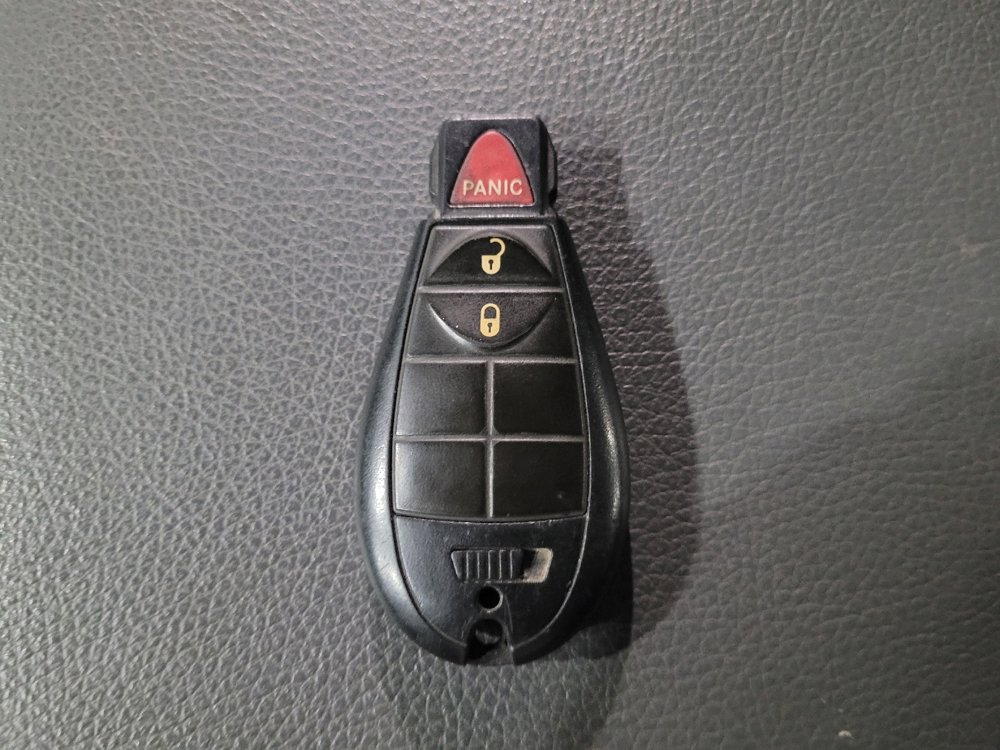 Used 2017 RAM 1500 Classic SLT image 32