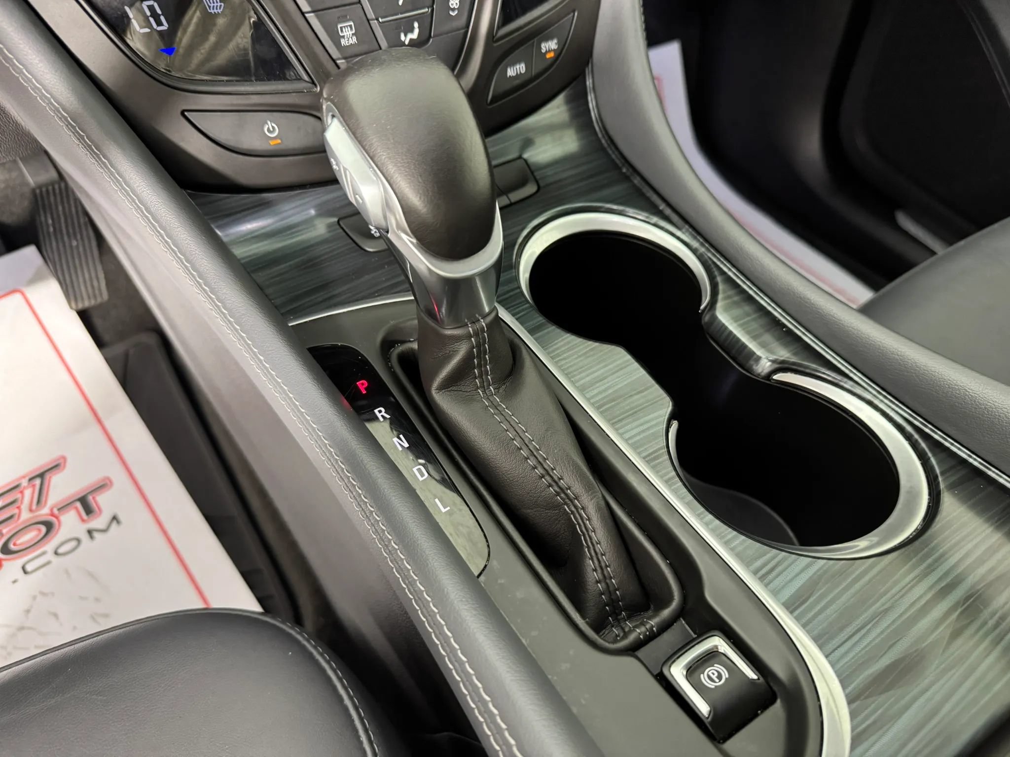 Used 2020 Buick Envision Essence FWD image 22