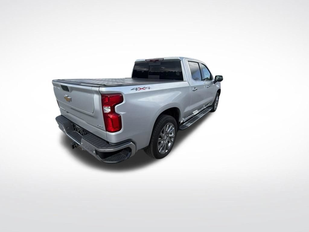 Used 2022 Chevrolet Silverado 1500 LTZ w/ LTZ Premium Package AWD/4WD image 5