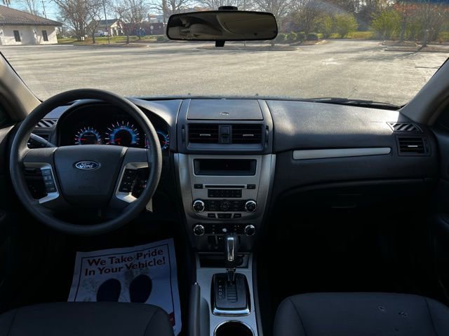 Used 2011 Ford Fusion SE FWD image 26