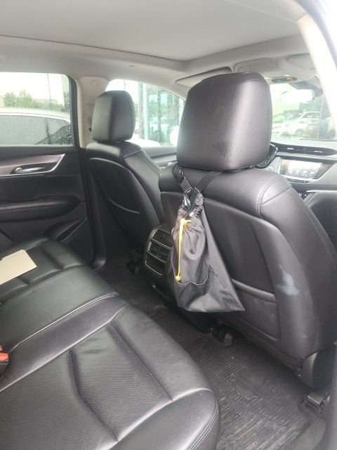 Used 2018 Cadillac XT5 Luxury w/ Driver Awareness Package AWD/4WD image 11