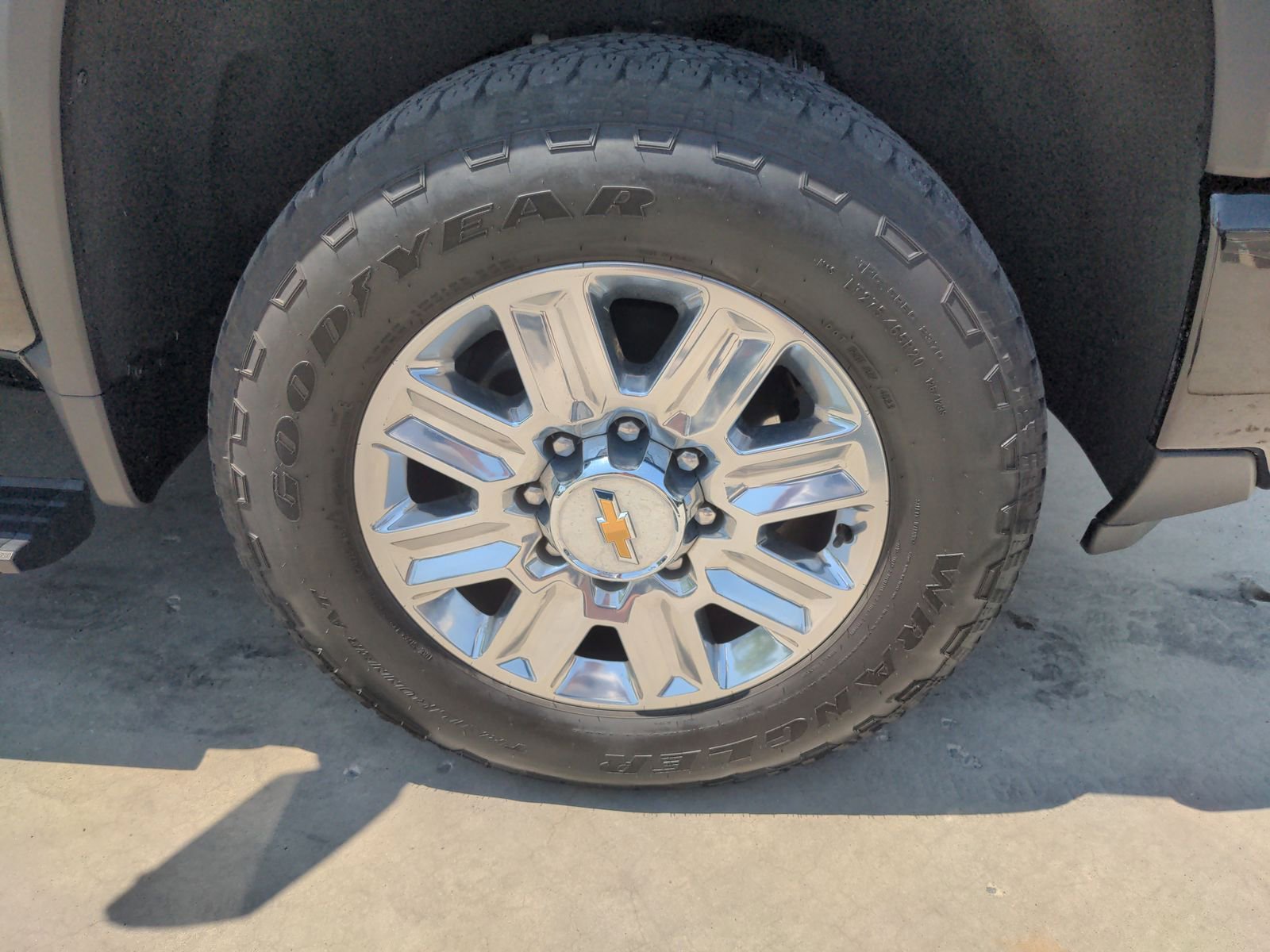 Used 2024 Chevrolet Silverado 2500 High Country w/ High Country Premium Package image 30