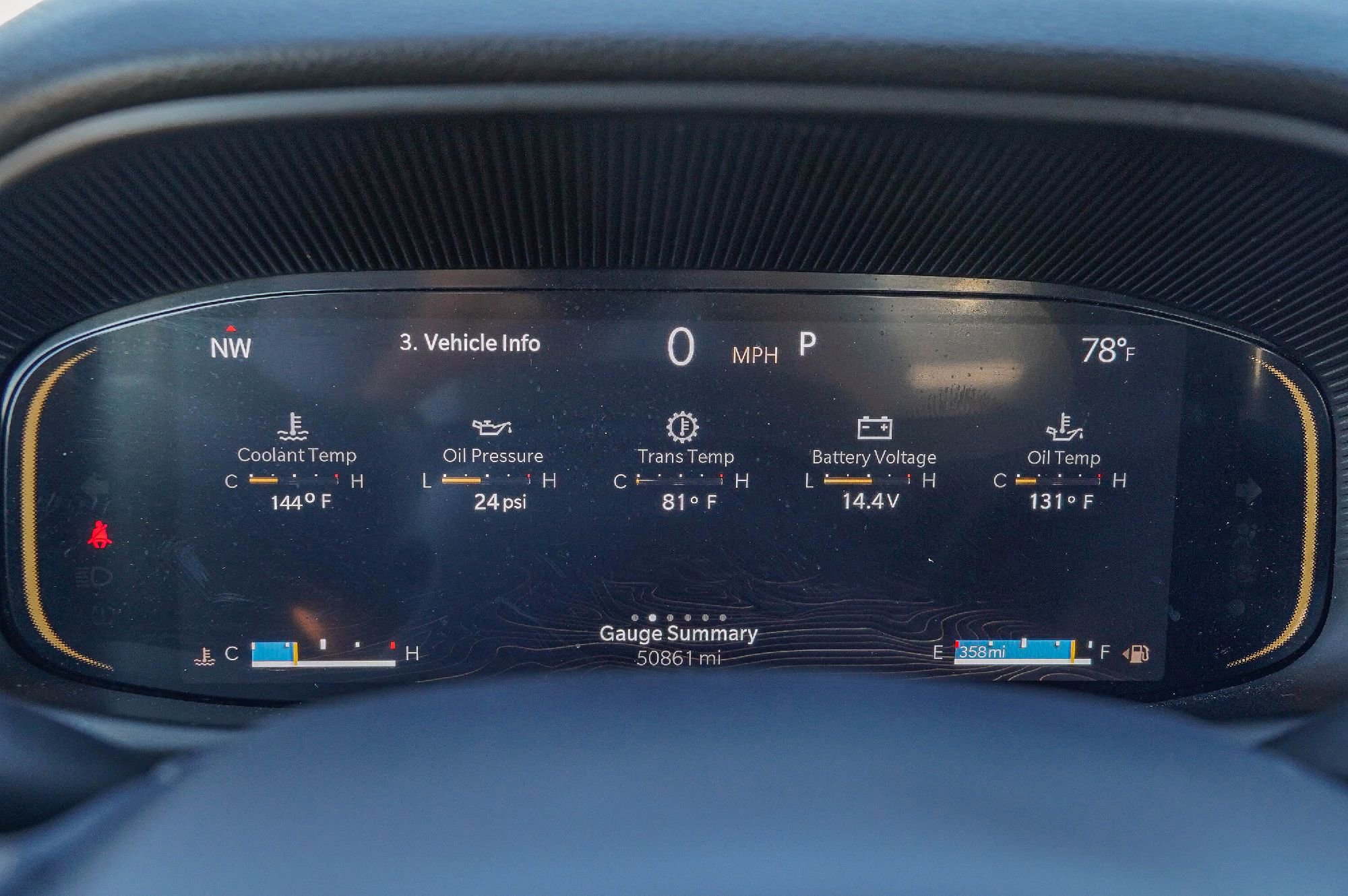 Used 2024 Jeep Wagoneer Series II w/ Flexible Seating Group image 14