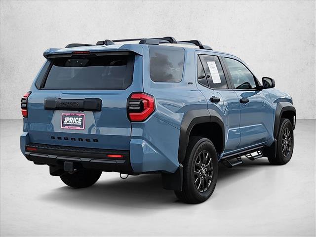 Used 2025 Toyota 4Runner SR5 AWD/4WD image 5