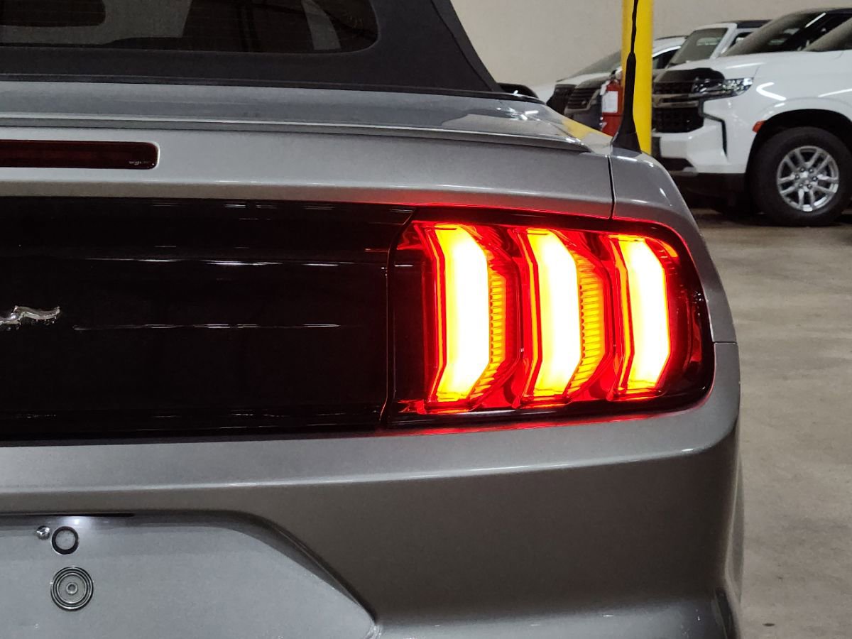 Used 2020 Ford Mustang Premium RWD image 23