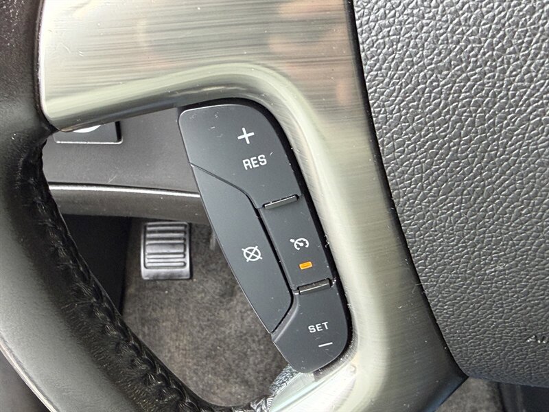 Used 2018 Chevrolet Express 2500 LT w/ LT Preferred Equipment Group RWD image 22