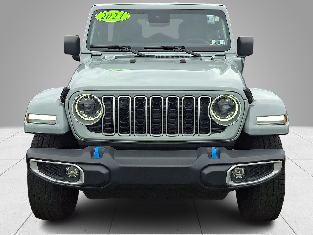 Used 2024 Jeep Wrangler Unlimited Sahara w/ Safety Group AWD/4WD image 3