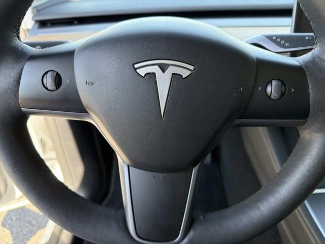 Used 2024 Tesla Model Y Long Range image 24