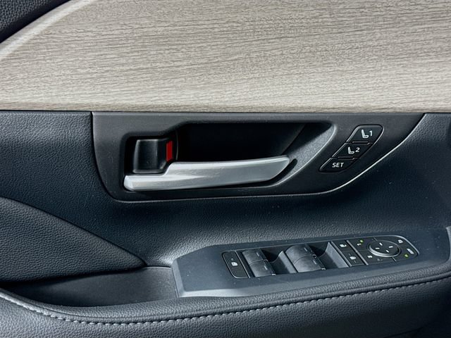 Certified 2024 Toyota Grand Highlander AWD image 13