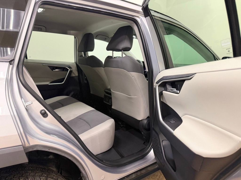Used 2024 Toyota RAV4 XLE image 17
