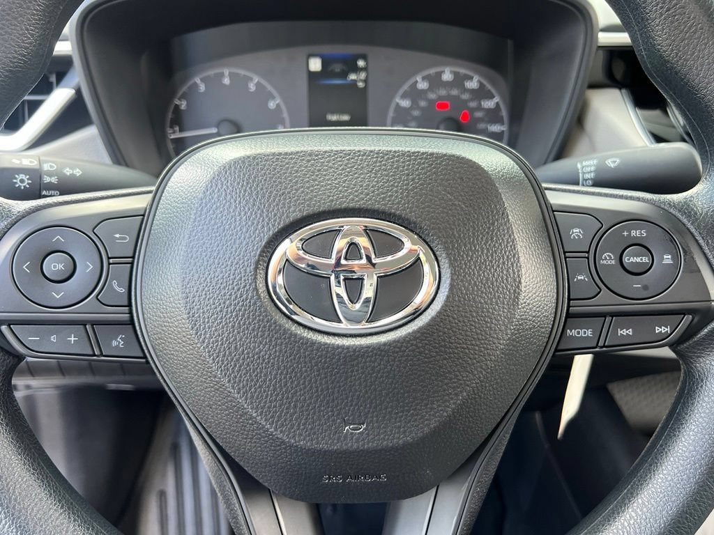 Certified 2025 Toyota Corolla LE FWD image 17
