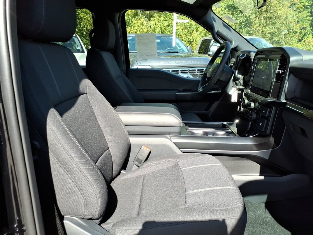 New 2026 Ford F150 STX w/ Equipment Group 200A AWD/4WD image 11