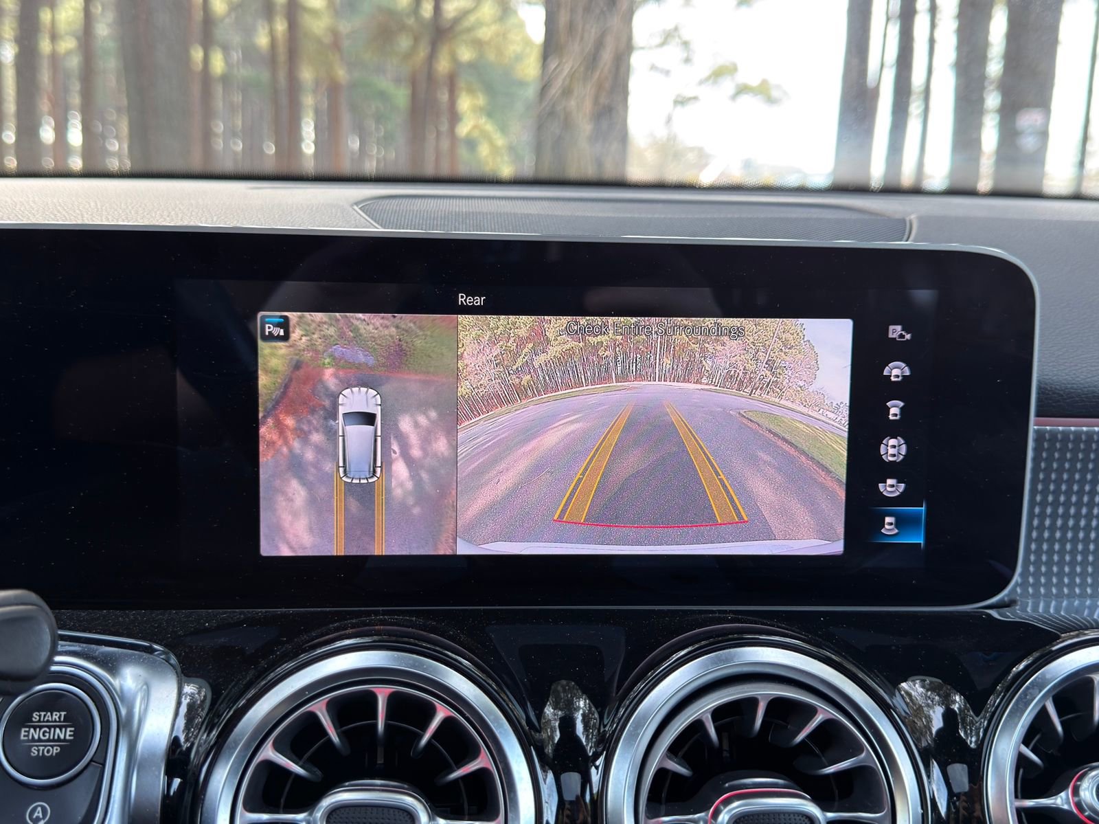 Used 2020 Mercedes-Benz GLB 250 4MATIC image 5