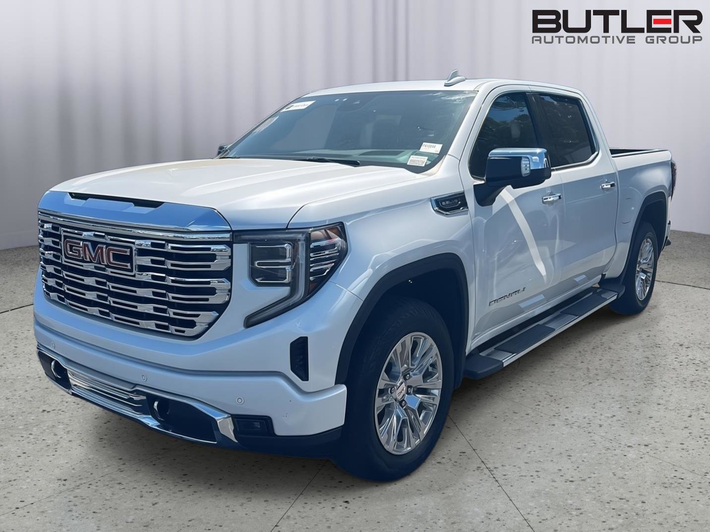 Used 2024 GMC Sierra 1500 Denali w/ Technology Package image 2