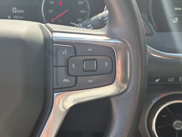 Used 2025 Chevrolet Blazer LT FWD image 21