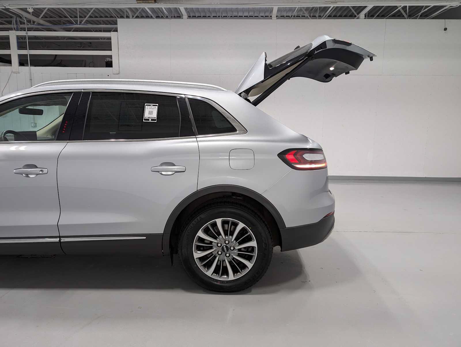 Certified 2023 Lincoln Nautilus AWD w/ Premium Package image 11