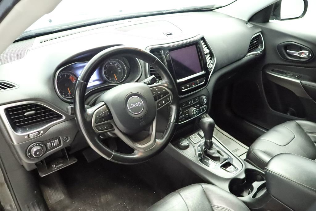 Used 2021 Jeep Cherokee Limited image 30