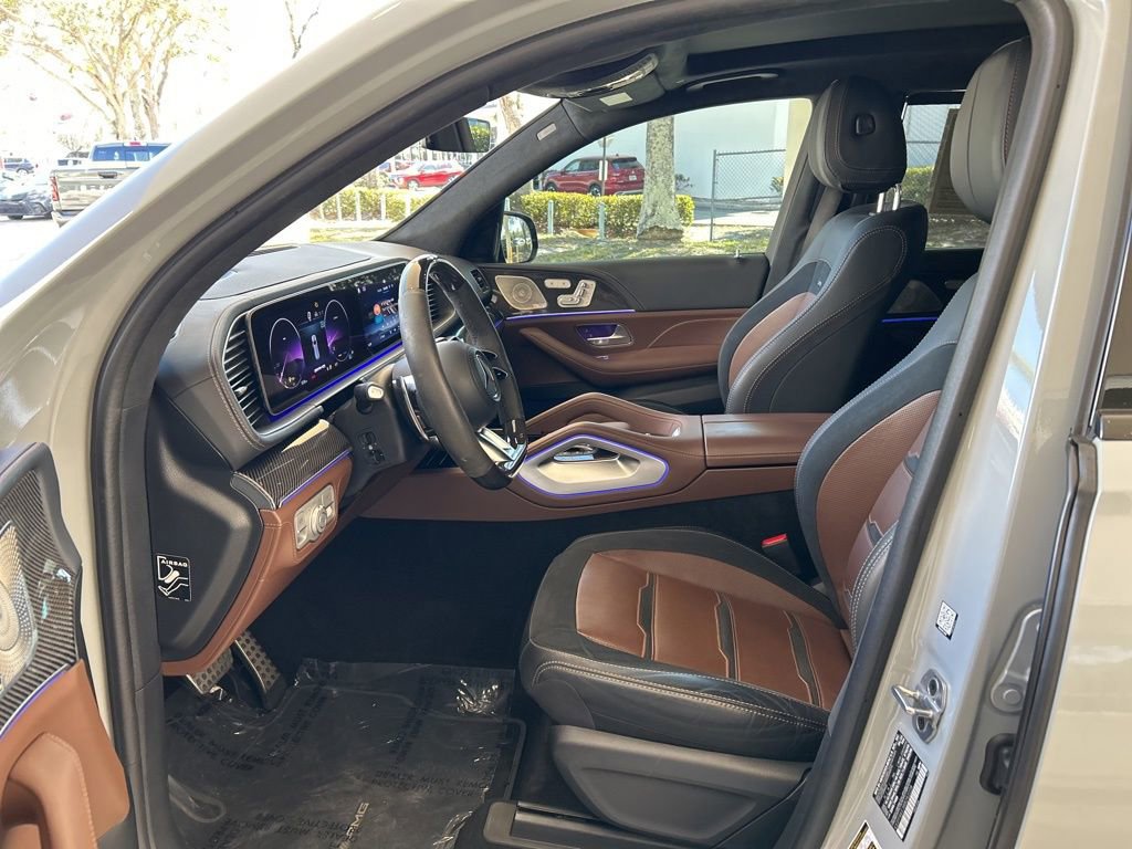 Used 2024 Mercedes-Benz GLS 63 AMG 4MATIC image 5