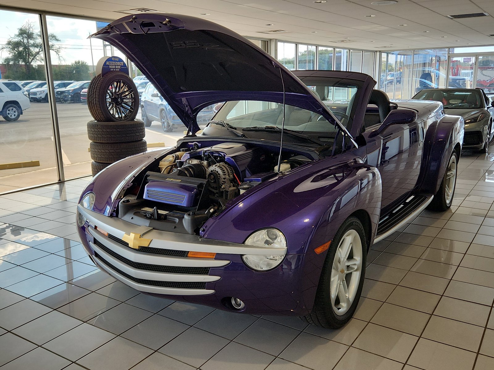 Used 2004 Chevrolet SSR w/ Preferred Equipment Group