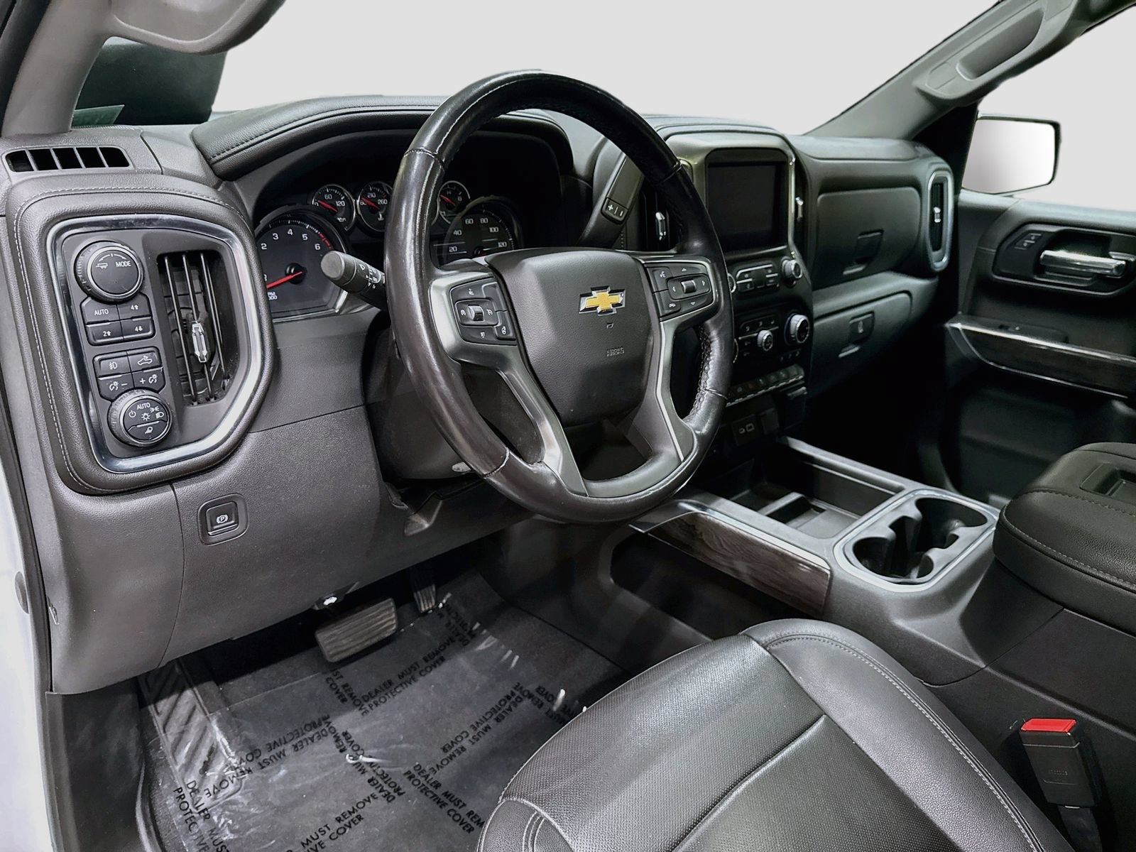 Used 2022 Chevrolet Silverado 1500 LTZ AWD/4WD image 11