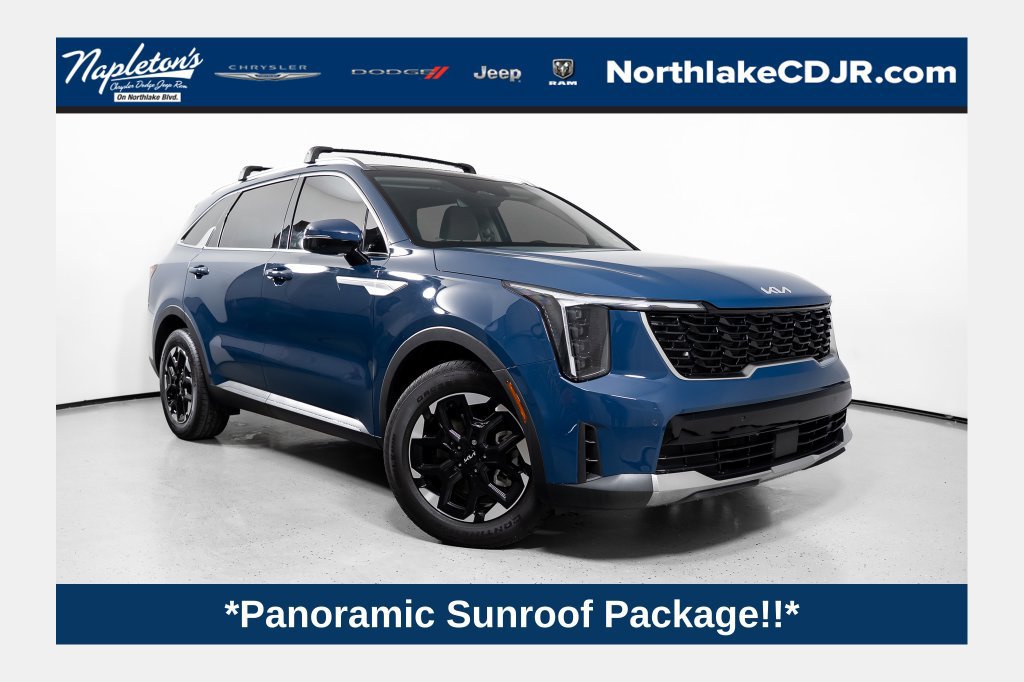 Used 2025 Kia Sorento S w/ Panoramic Sunroof Package