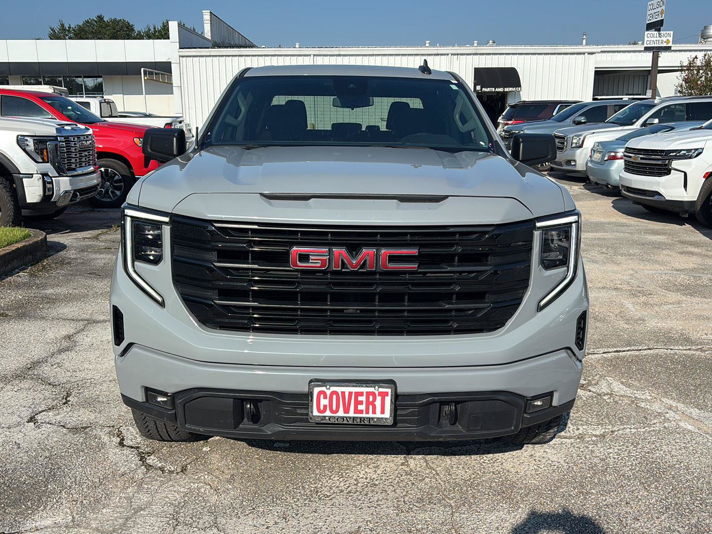 Used 2024 GMC Sierra 1500 Elevation w/ X31 Off-Road Package AWD/4WD image 2