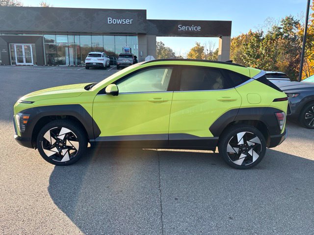Used 2024 Hyundai Kona Limited AWD/4WD image 2