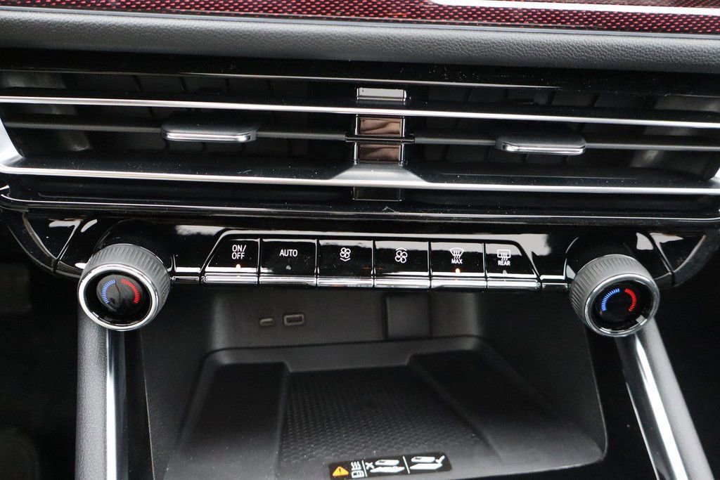 New 2026 Chevrolet Traverse RS image 12