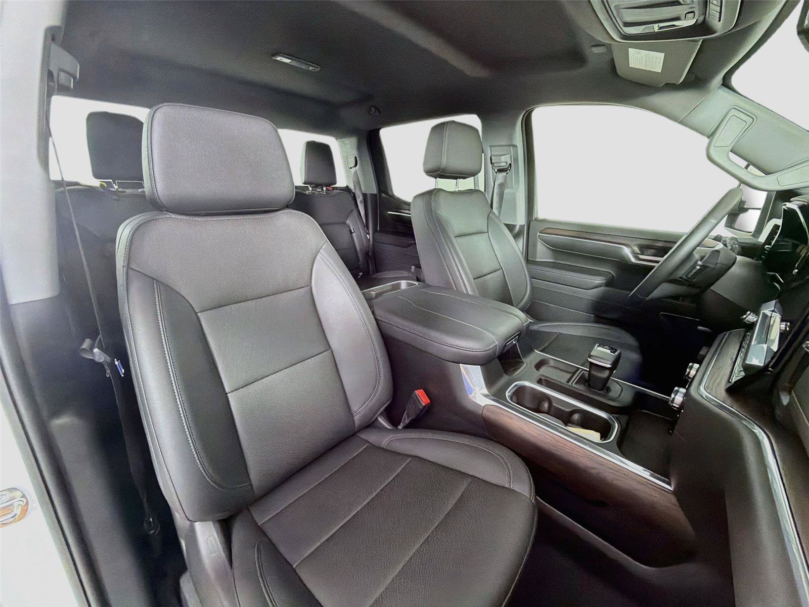 Used 2024 GMC Sierra 1500 SLT w/ SLT Convenience Package AWD/4WD image 25