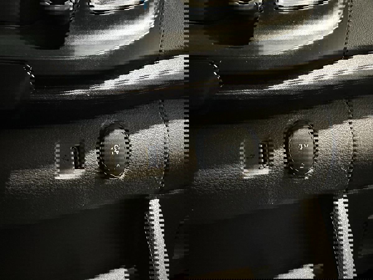 Used 2024 Ford Transit 250 148 High Roof image 31