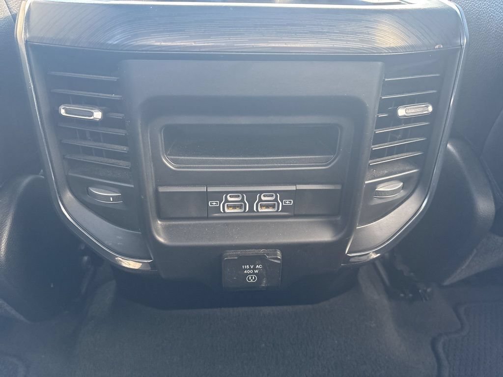 Used 2024 RAM 1500 Laramie AWD/4WD image 31